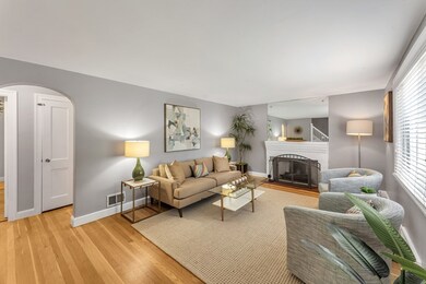 72 Lyall St, West Roxbury, MA 02132 - photo 2