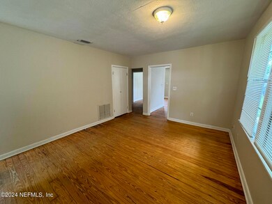 4580 Colonial Ave, Jacksonville, FL 32210 - photo 3