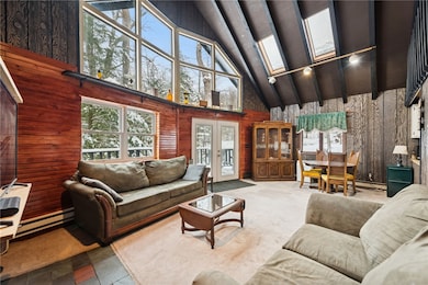 173 Snowshoe Rd, Acme, PA 15610 - photo 4