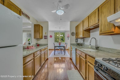 1112 Summit Pointe, Scranton, PA 18508 - photo 3