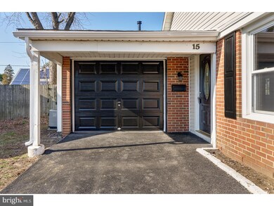 15 Birdseye Ln, Willingboro, NJ 08046 - photo 3