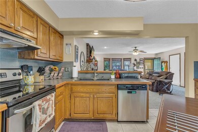 4809 Switzer Rd, Shawnee, KS 66203 - photo 7