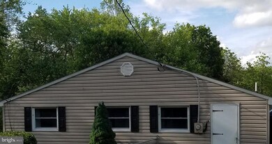 4021 Creekside Dr, Chambersburg, PA 17202 - photo 5