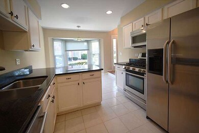 1909 Wisteria Ct unit 3, Naperville, IL 60565 - photo 6