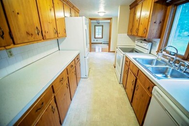 3 West St, Kingston, MA 02364 - photo 6