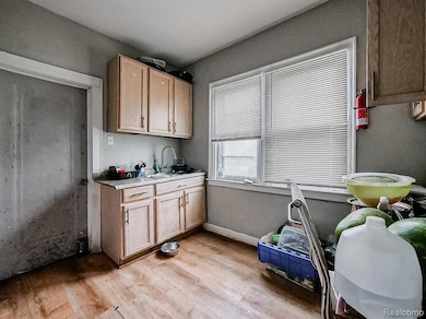 2209 Pasadena St, Detroit, MI 48238 - photo 3