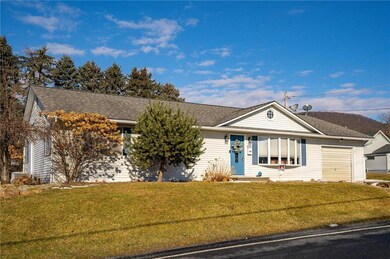 1503 2nd St, Pen Argyl, PA 18072 - photo 2