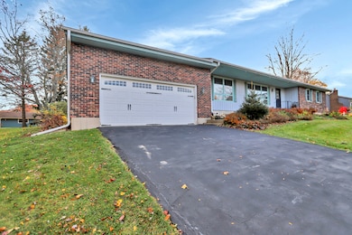 611 Gaslight Dr unit 1, Algonquin, IL 60102 - photo 3