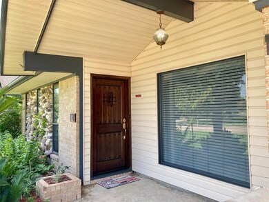 11710 Kirkway Dr, Houston, TX 77089 - photo 2