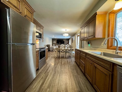 502 7th Ave SE, Stanley, ND 58784 - photo 5