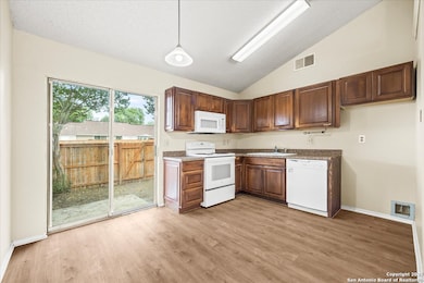 9140 Timber Path unit 2501, San Antonio, TX 78250 - photo 5