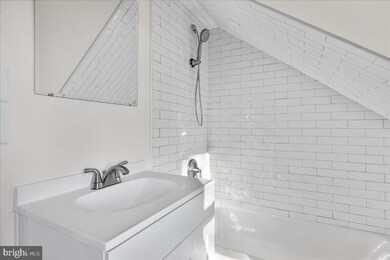 10035 Winchester Ave, Bunker Hill, WV 25413 - photo 7