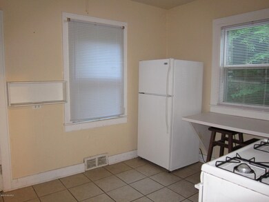 Kitchen appliances, 937 austin