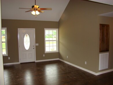 113 Hunters Ln, Shelbyville, TN 37160 - photo 6