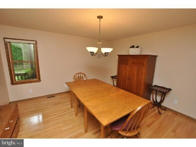 510 Stacy Haines Rd, Mount Laurel, NJ 08054 - photo 7