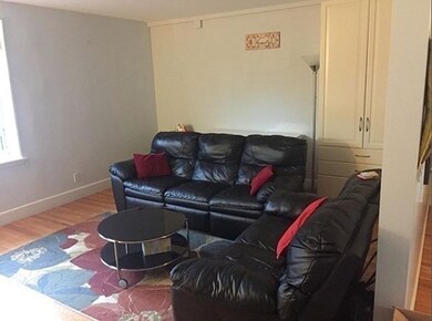 136 Boylston St unit 1, Chestnut Hill, MA 02467 - photo 6