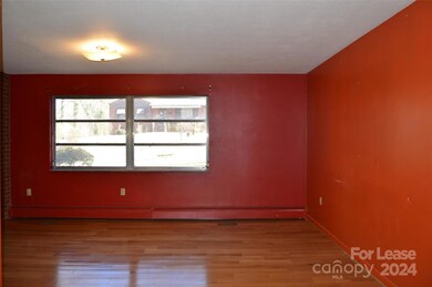 516 S Green St, Statesville, NC 28677 - photo 5