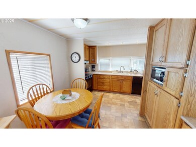 98090 W Benham Ln unit 20, Brookings, OR 97415 - photo 7