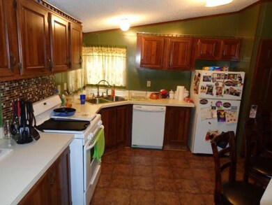 1147 New Center Church Rd, Shelbyville, TN 37160 - photo 7