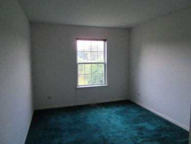 18063 Vista Dr unit 18063, Country Club Hills, IL 60478 - photo 2