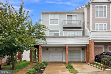 44246 Mossy Brook Square, Ashburn, VA 20147 - photo 3
