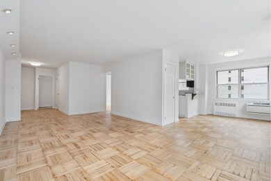 300 E 71st St unit 9G, New York, NY 10021 - photo 3