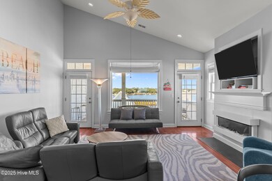 1102 Canal Dr unit A, Carolina Beach, NC 28428 - photo 3