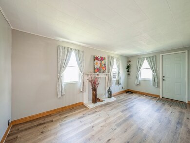 259 25th Ave SW, Cedar Rapids, IA 52404 - photo 5