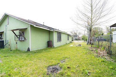 14335 Greenville St, Houston, TX 77015 - photo 4