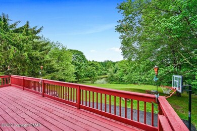 210 Stag Ct S, Bushkill, PA 18324 - photo 4
