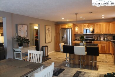 1238 Cloudrise Ln, Banner Elk, NC 28604 - photo 5