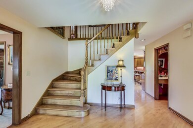 2501 Osage Dr, Glenview, IL 60026 - photo 5