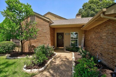 Charming home in desirable Nob Hill neighborhood.