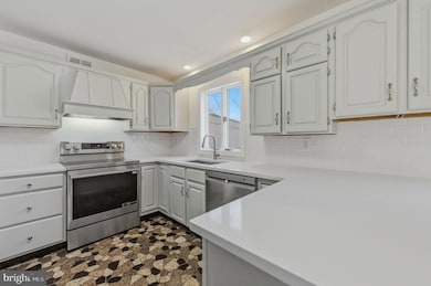 2620 Maclary Dr, Wilmington, DE 19808 - photo 6