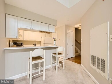 2324 Falls Gable Ln unit B, Baltimore, MD 21209 - photo 7