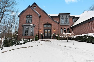 9050 Cascade Dr unit 10, South Lyon, MI 48178 - photo 2