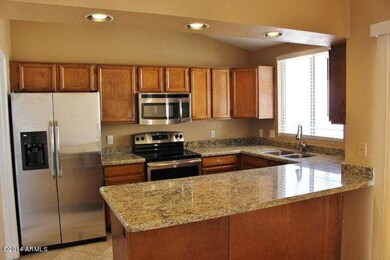 BRIGHT KITCHEN