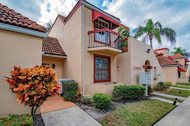 23032 Island View unit C, Boca Raton, FL 33433 - photo 2