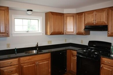 31 Myrtle St unit 31R, Somerville, MA 02145 - photo 5