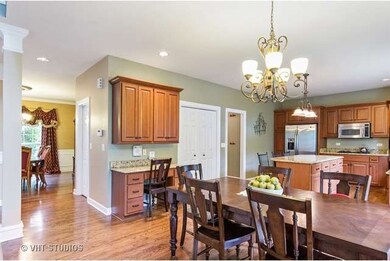 4408 Esquire Cir, Naperville, IL 60564 - photo 6