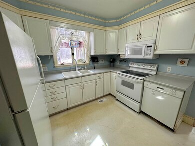 18 Maple Ave, Hampstead, NH 03841 - photo 7