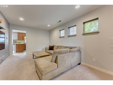 955 NW 2nd Ave, Canby, OR 97013 - photo 5