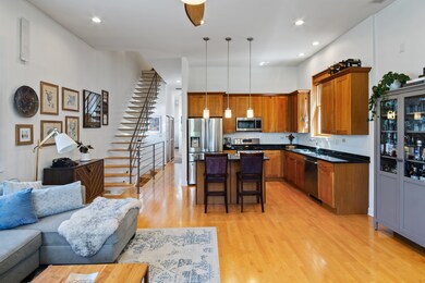 1025 N Honore St unit 3, Chicago, IL 60622 - photo 3