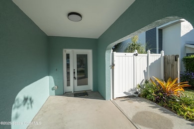 156 Wilson Ave, Cocoa Beach, Fl 32931-17