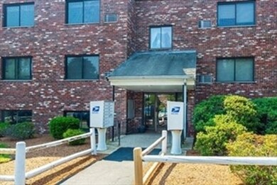 Milliken Hills Condominiums unit 24, Franklin, MA 02038 - photo 2