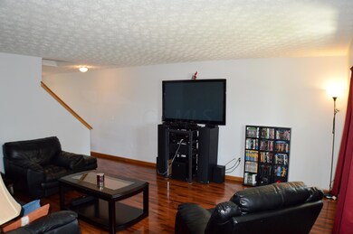 FAMILY ROOM 3
