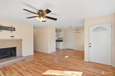 3076 Oak St, Longview, WA 98632 - photo 5