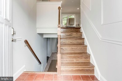 8611 Lagrange St, Lorton, VA 22079 - photo 4