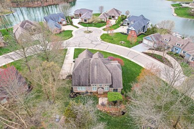 5775 Treeline Dr, Columbus, IN 47201 - photo 3