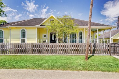 1010 Mathis St, Houston, TX 77009 - photo 5